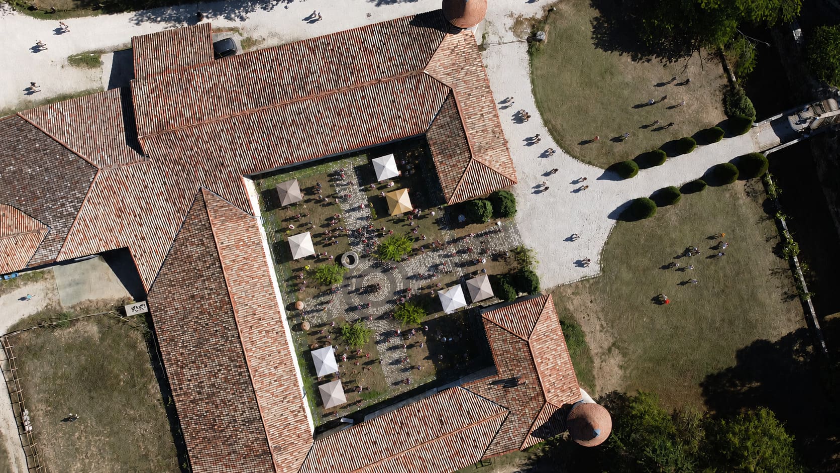 Château courtyard